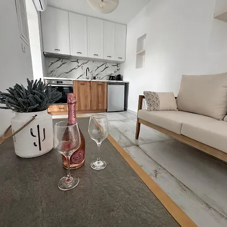 Apartment Byblos Cycladic House *